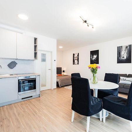 Silvie Apartments - Wolkerova Alamóc Kültér fotó